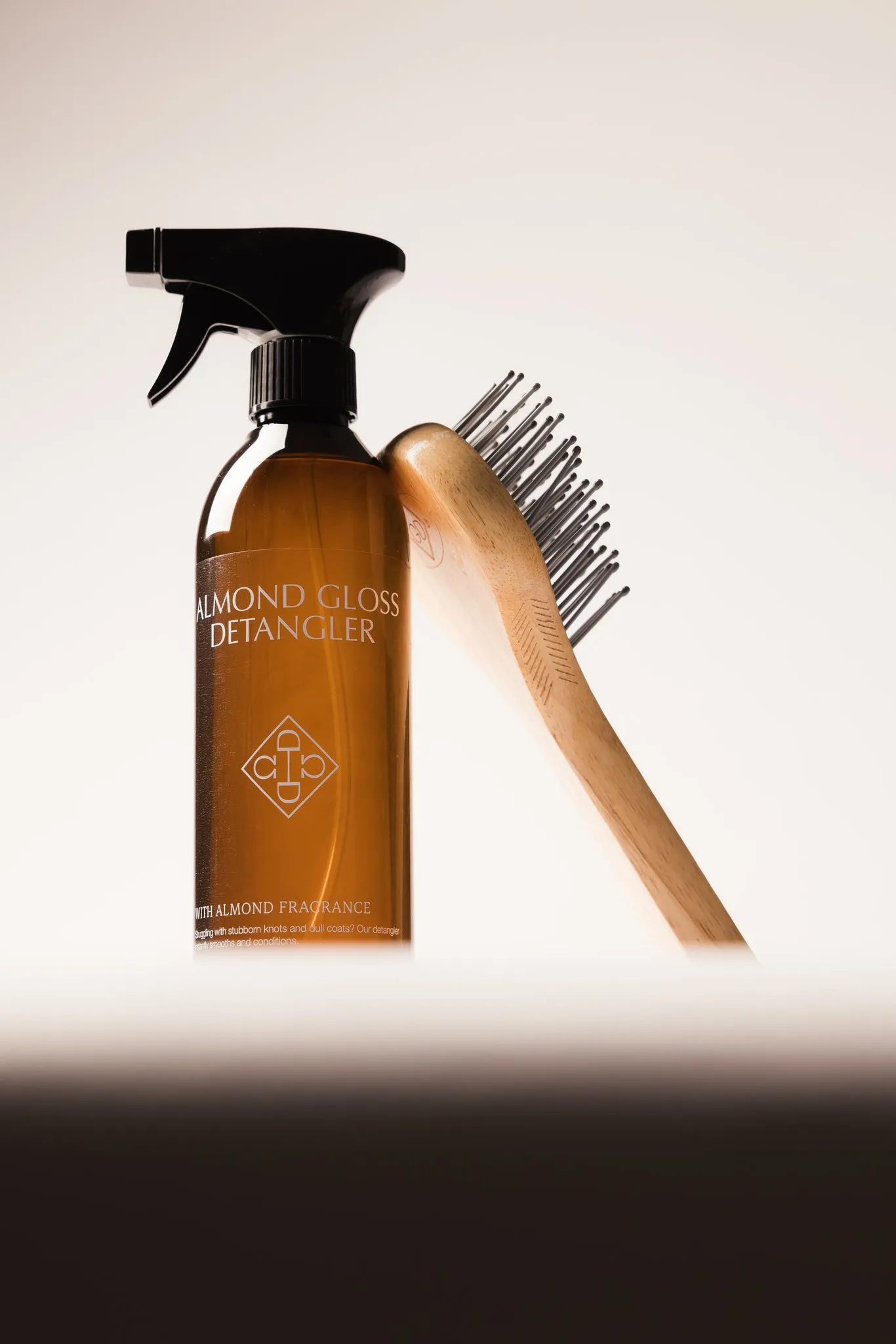 Almond Gloss Detangler