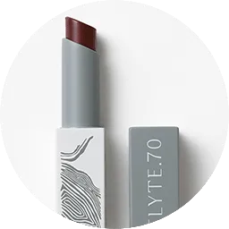 B B.LipBlot