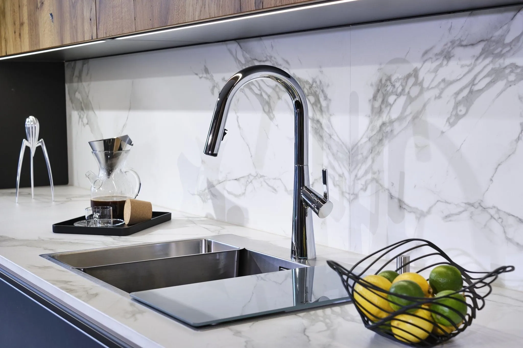 Ludik Single Lever Kitchen Mixer with Pull Down Spray